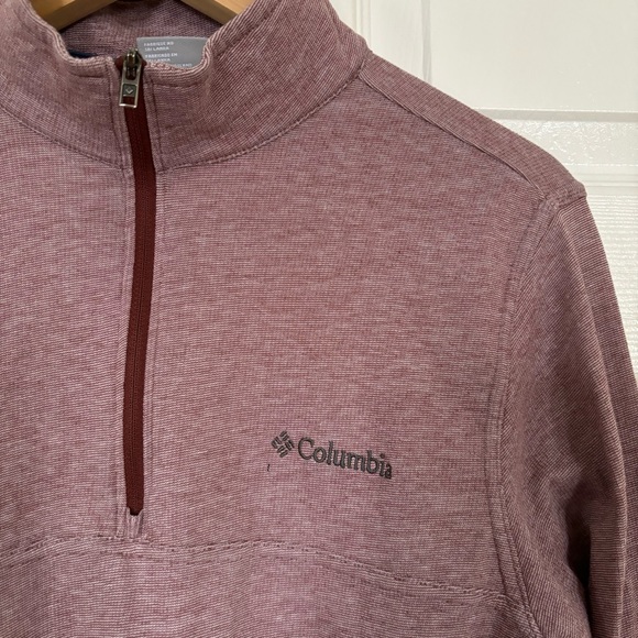 Columbia 1/4 Zip Lightweight Sweatshirt - Picture 2 of 7